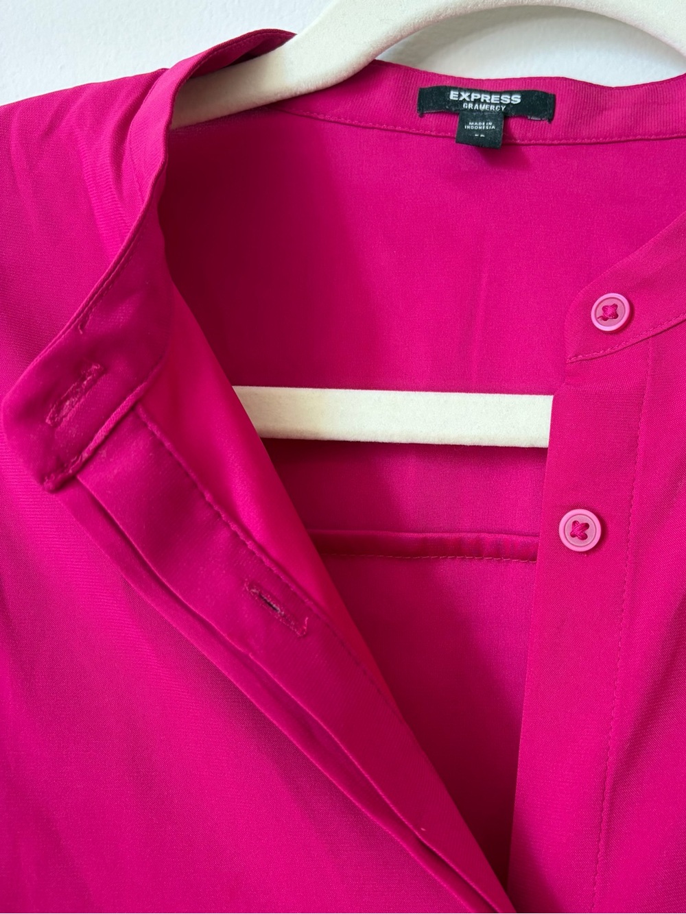 Express Flutter Sleeve Button Up - Picture 4 of 6
